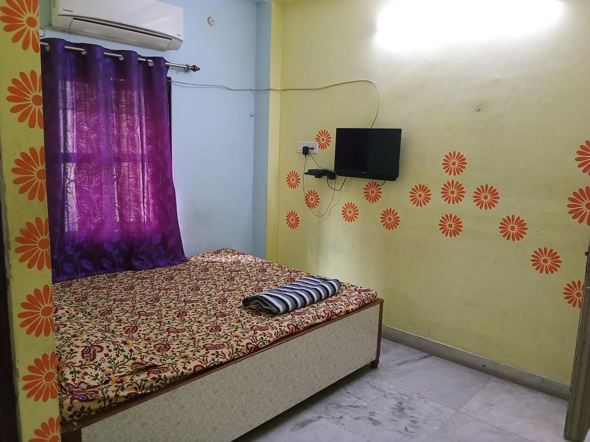 Amar Priya Guest House Калькутта Экстерьер фото